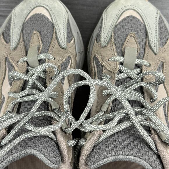 Yeezy 700 V2 Geode Men 6 main image 11